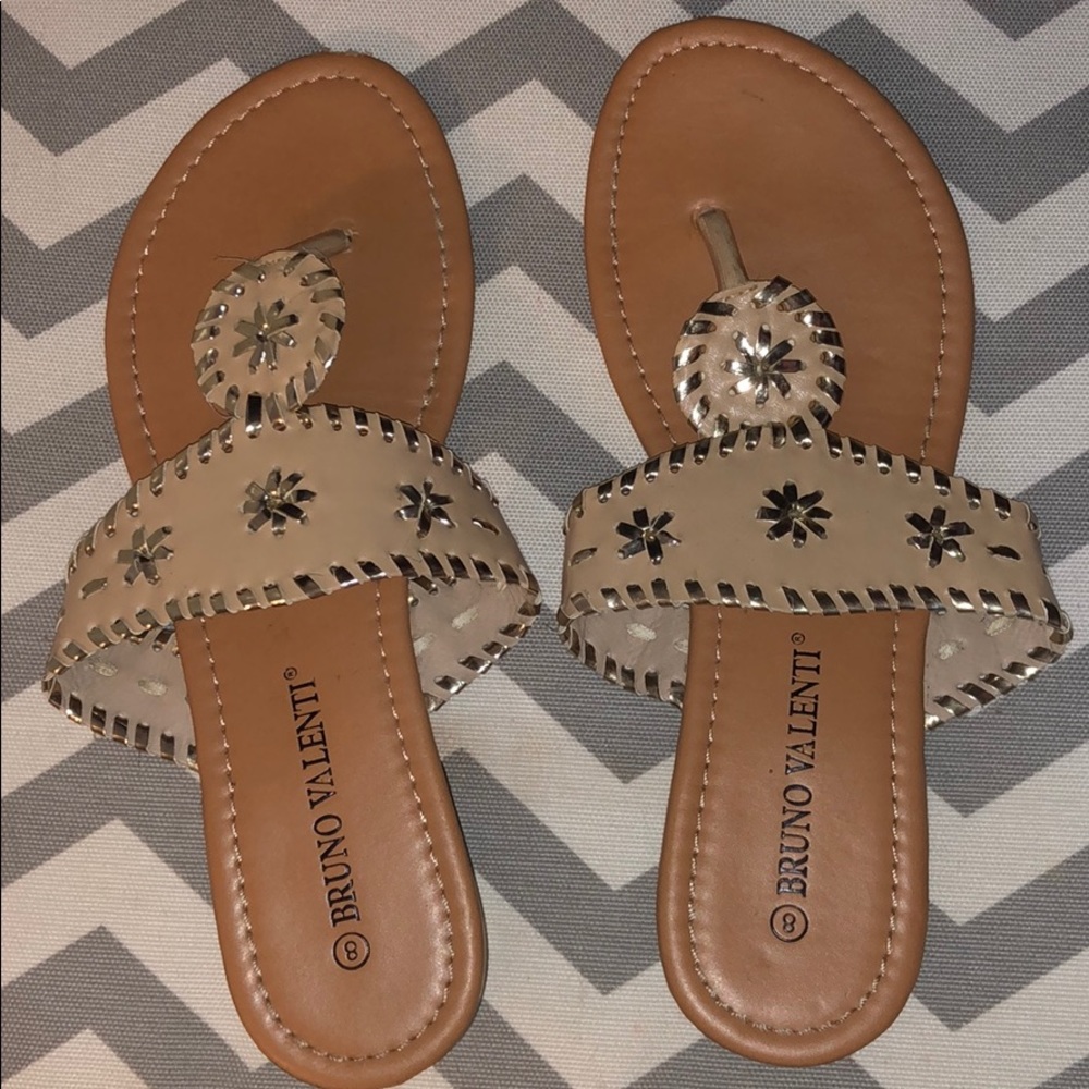 Off brand jack rogers